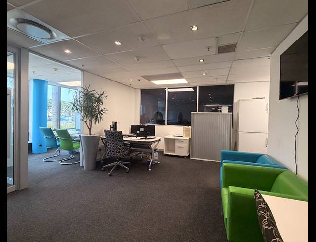 1,523M² OFFICE TO LET IN SOMERSET PARK
